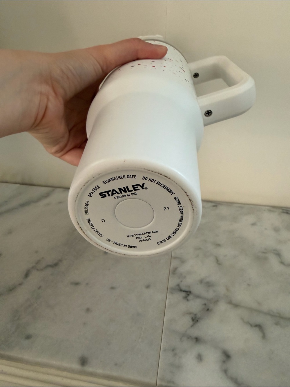 Stanley 40z Adventure Quencher White Terrazzo Confetti - Picture 7 of 8